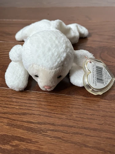 1996 Vintage Ty Beanie Baby “Fleece” The Lamb New With Tag With Plastic Heart