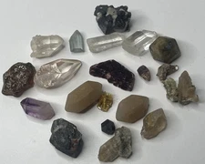 20 Pieces Assorted Mixed Small Rough Natural Gemstones Raw Quartz Ruby Topaz +