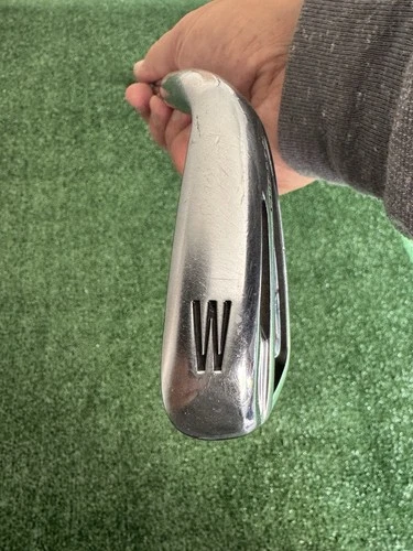 Titleist AP2 714 Forged “W” Gap Wedge with Dynamic Gold Steel Shaft S300 RH.