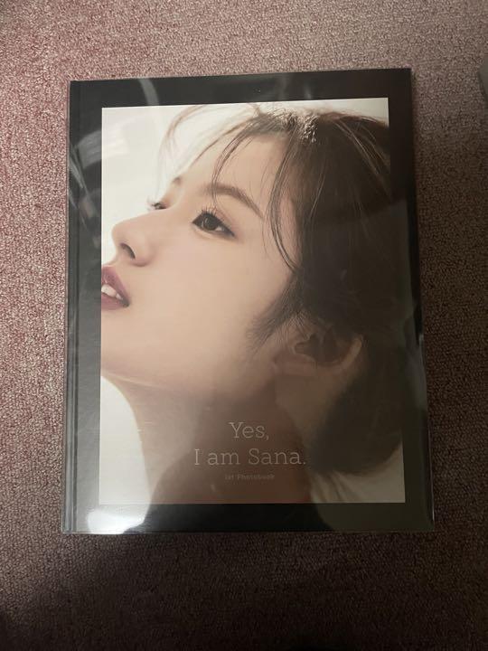 TWICE - Yes I am Sana 4点セット Twice Sana's photo book Yes, I am Sana White ver. & Black