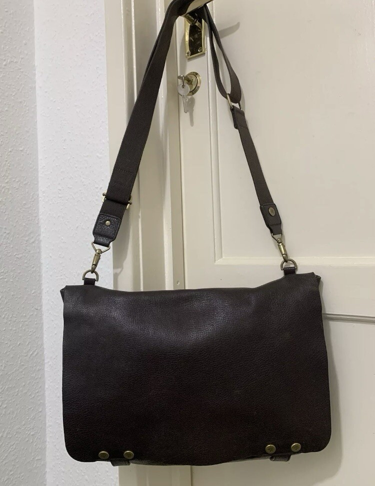 Picture 2 of 19