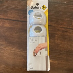 Safety 1st Child Door knob Covers 4 Pack Sealed In Box NEW 