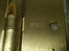 stanley brass door hinges Lot of 23 (20 of 4") (3 of 3 1/2") — photo 4