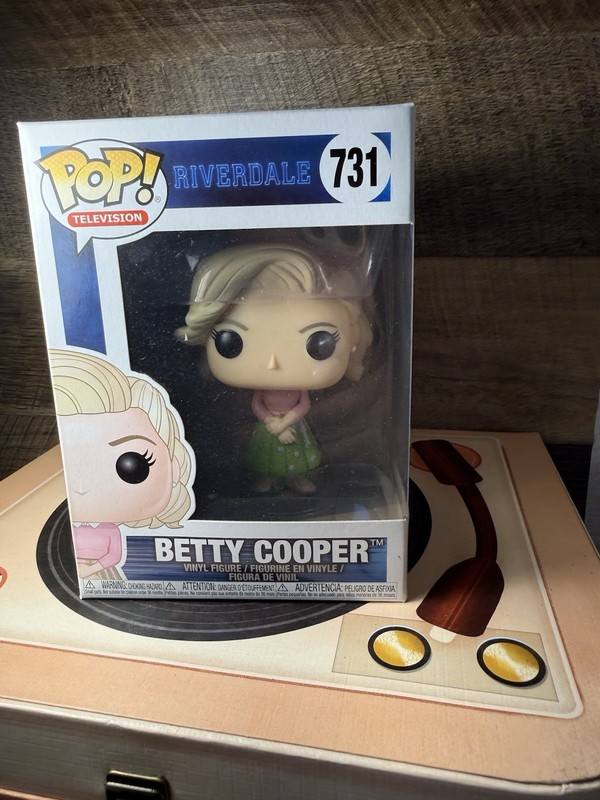 Funko Pop! Television: Riverdale Betty Cooper #731 Vinyl Figure Boxed