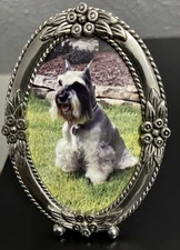 VTG MINI Silver Tone Embossed Ornate FLORAL Oval PICTURE FRAME Ball Feet EUC!
