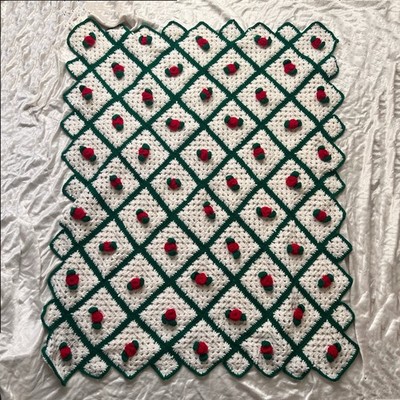 Vintage Handmade Crochet 3D Red Rose Afghan Throw Blanket Granny Square 65x54