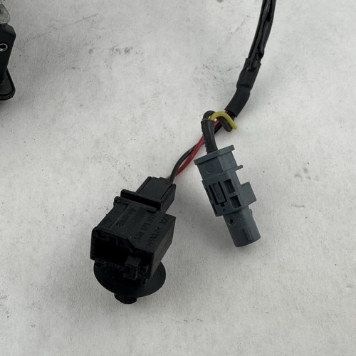 VW Tauareg Passat Golf Rear View Backup Camera Trunk Switch OEM 56D827566A - Picture 7 of 9