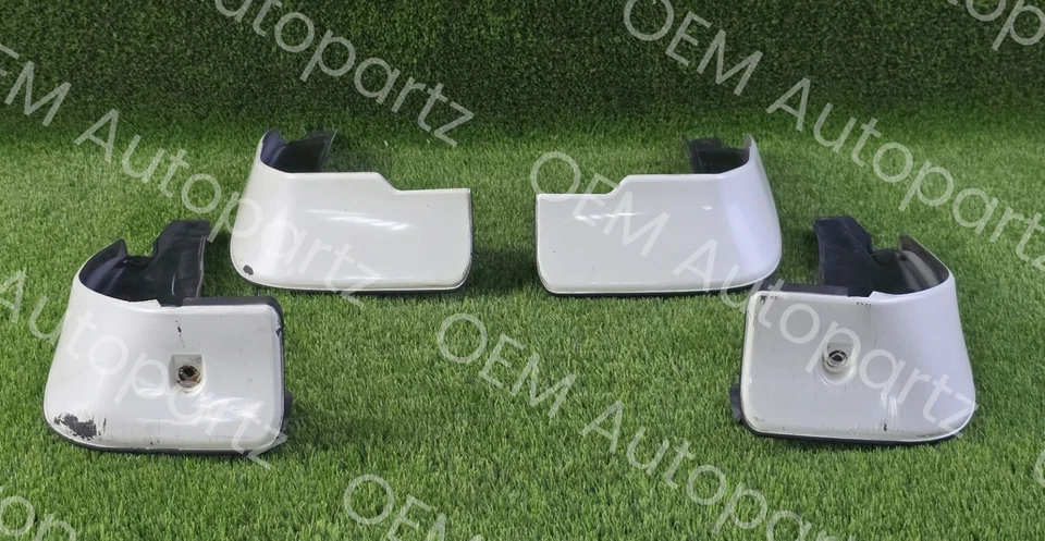 Lexus LS460 LS600H 2007-2012 Splash guards Front and Rear Mud guards Oem used - Image 2 of 4