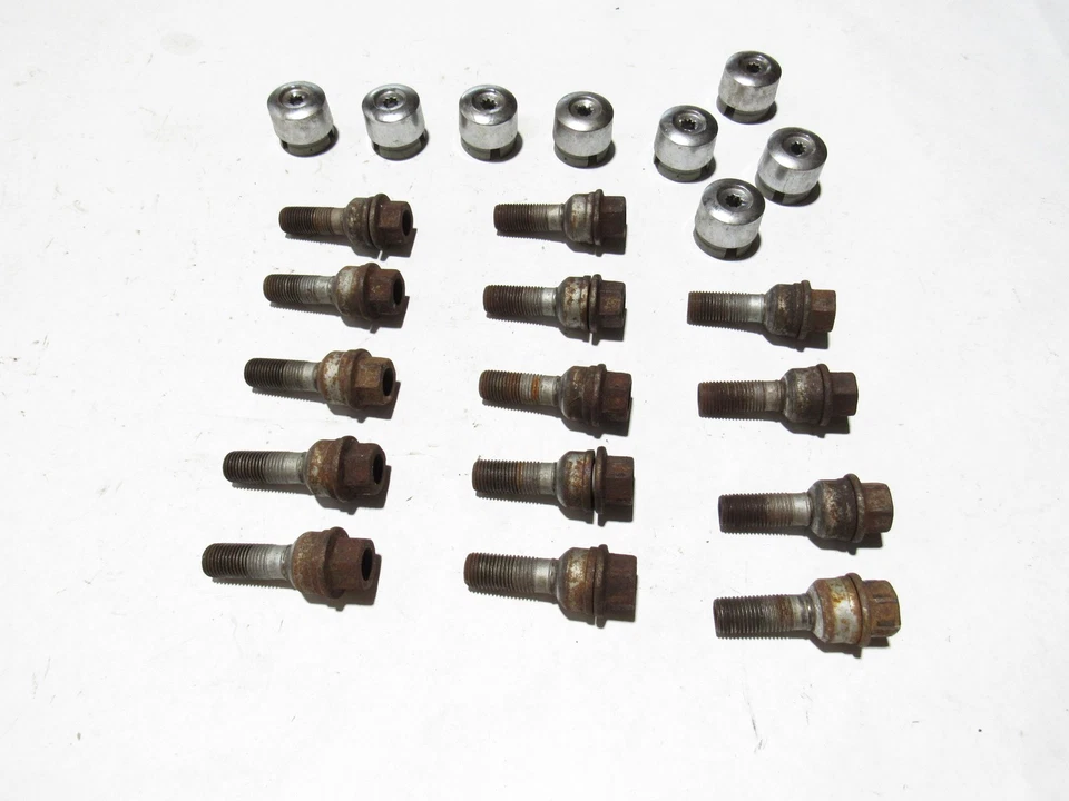 Juego de tapones de tuerca de rueda Volkswagen Touareg 2015 22 piezas 11-17 * Foto 2 de 4