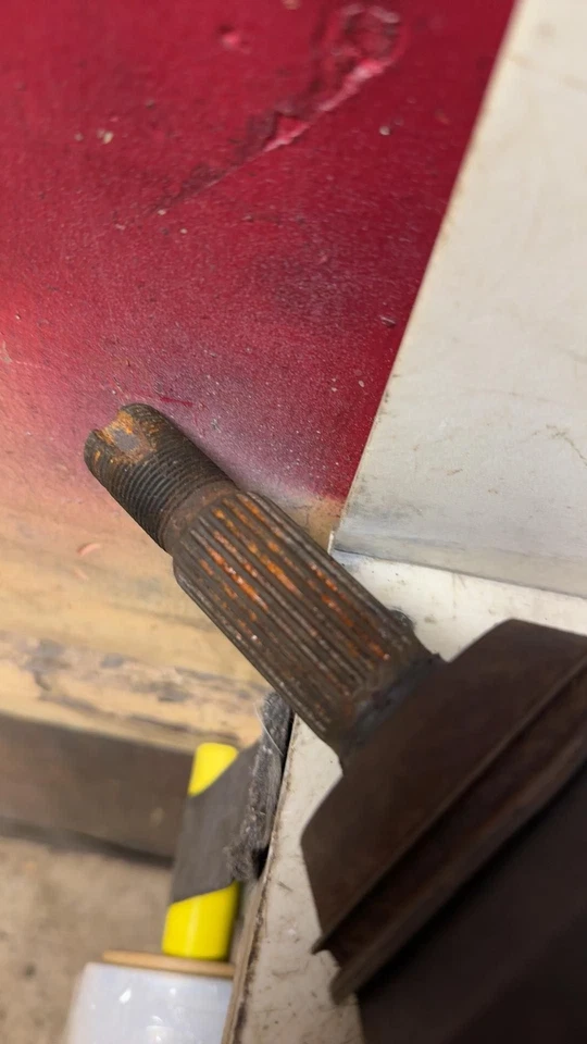 Pontiac Vibe 2003-2008 pasajero eje delantero derecho tracción delantera sin ABS automático Foto 2 de 4