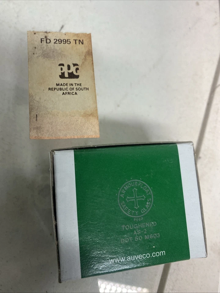 1985 Subaru DL GL GL-10 RX 4 Door Sedan Wagon Driver Side Front Door Glass NOS - Image 2 of 2