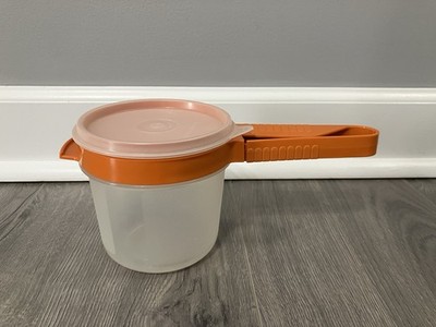 Tupperware Sift-It Set 2.5 Cups-Handheld Flour Sifter With Lid