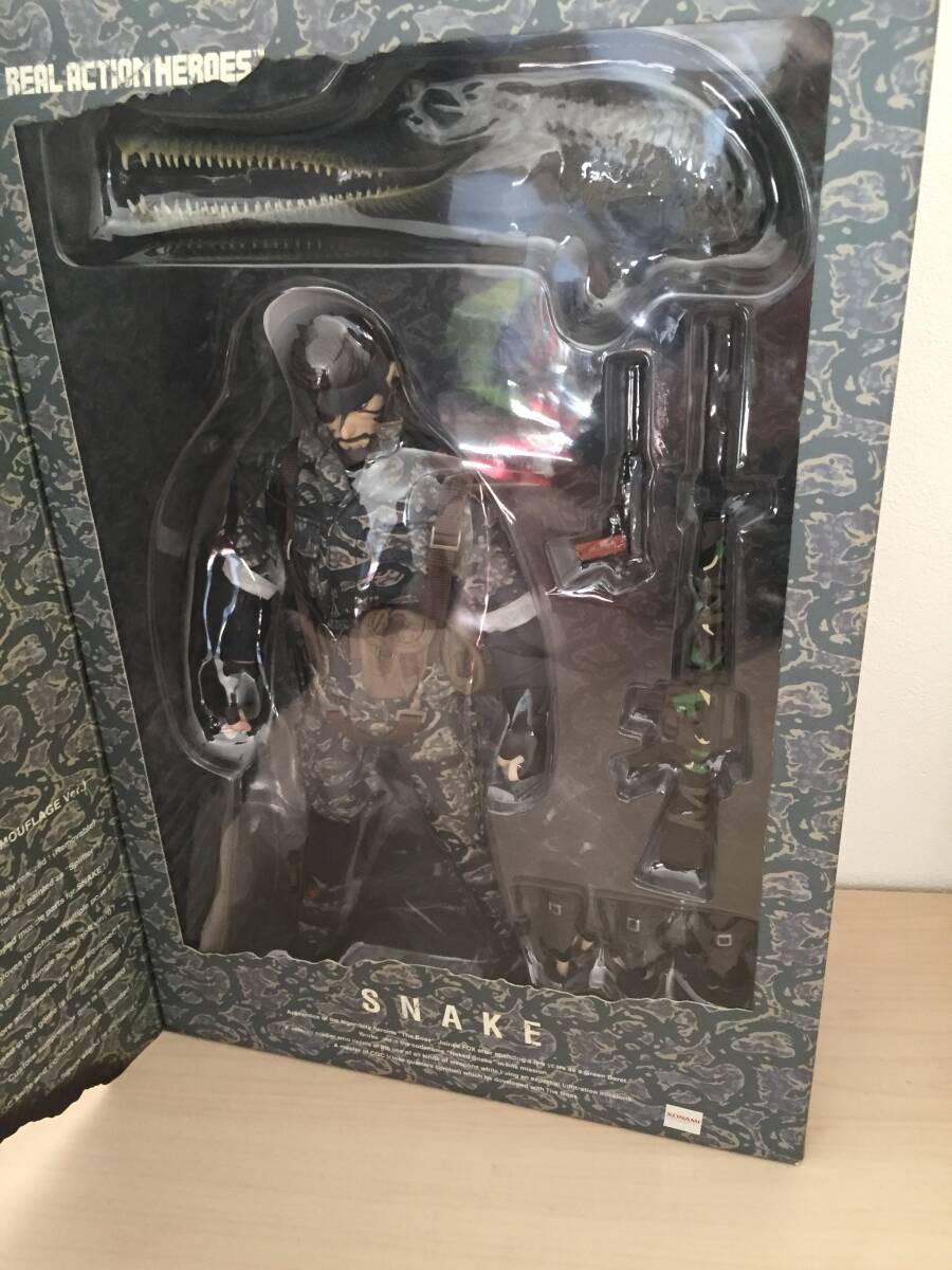 リアルアクションヒーローズSNAKE (CAMOUFLAGE Ver.) Metal Gear Solid 3 Snake Eater Camouflage Ver. 1/6 Action