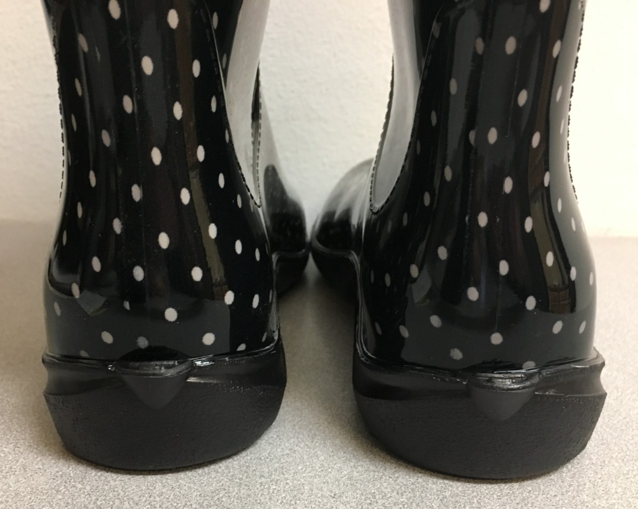 Sloggers 5013BP09 Women’s Black Polka Dot 10 in. Rain/Garden Boots Size 9 US