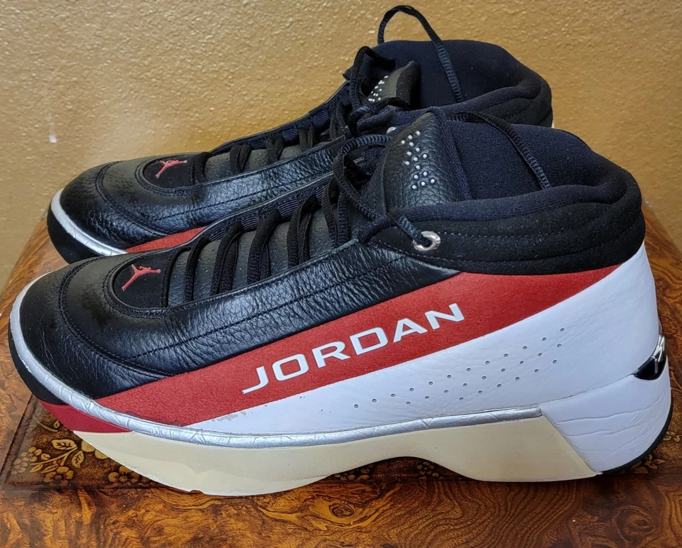 Talla 11 - Jordan Team Showcase Blanco Gimnasio Rojo Negro Foto 4 de 4