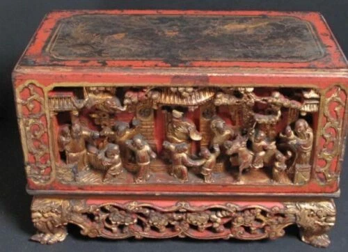 Objets de décoration du XIXe siècle