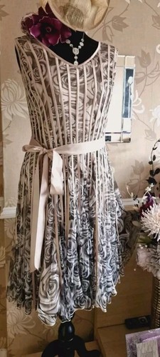 Jacques Vert Beige Oro Cinta Encaje Vestido Chaqueta Partick Sombrero Madre Novia 22 - Imagen 20 de 22