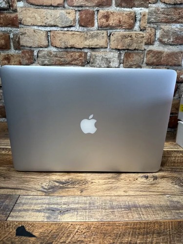 Apple MacBook Pro 15.4" (Intel Core i7 4th Generation, 2.0 GHz, 256 GB SSD, 8 GB - Bild 4 von 6