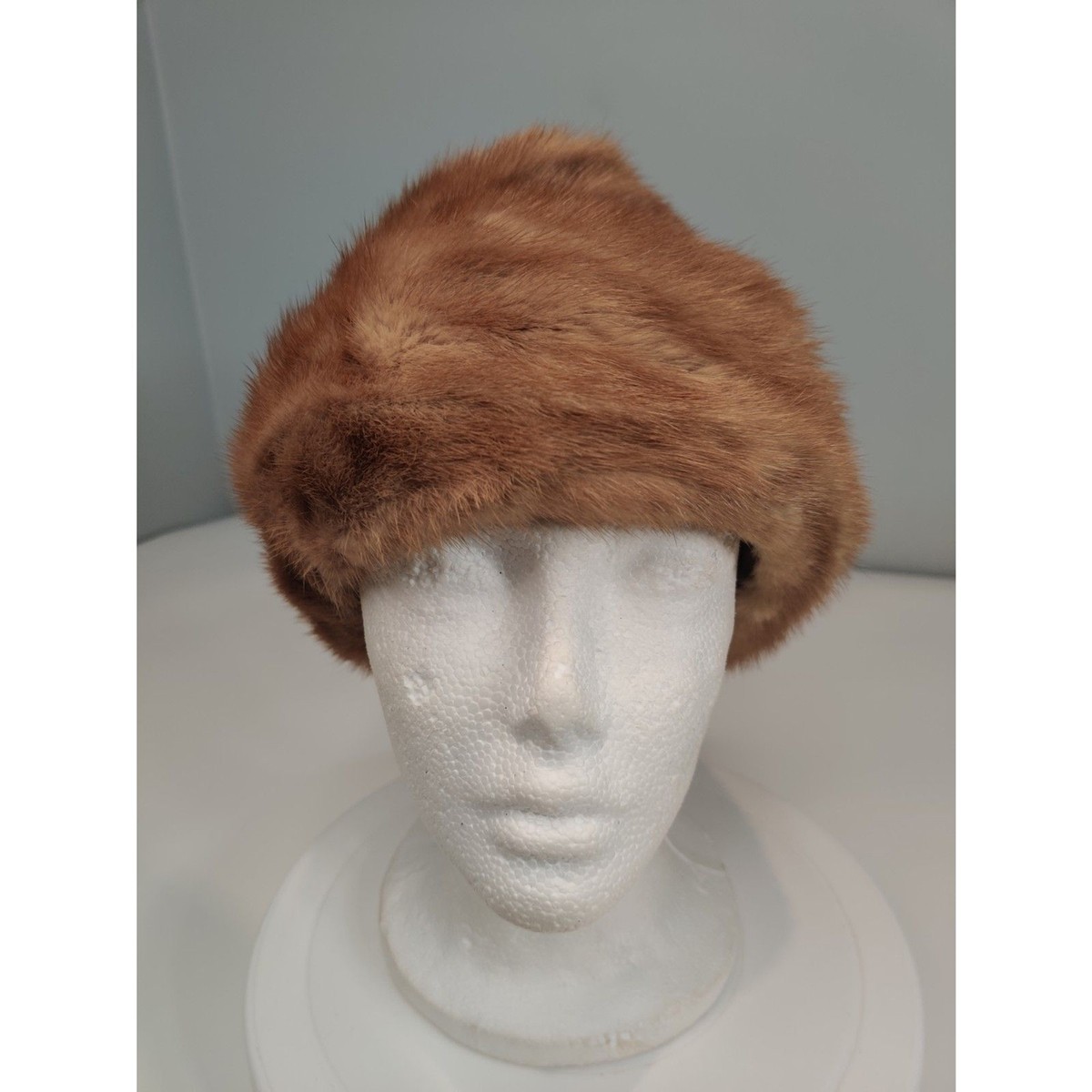 Vintage Brown/Tan Mink Beret Style Fur Hat from Canada 20.50  display picture 1