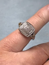 Signed Sun BR Silver Plated Ring Set with 10 Tiny Diamonds Size 7