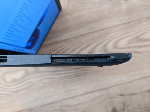 Dell Latitude 5300 i7 8665U 2.10GHz 16GB RAM 256GB SSD 13.3" FAULTS Touch 327 - Picture 9 of 9