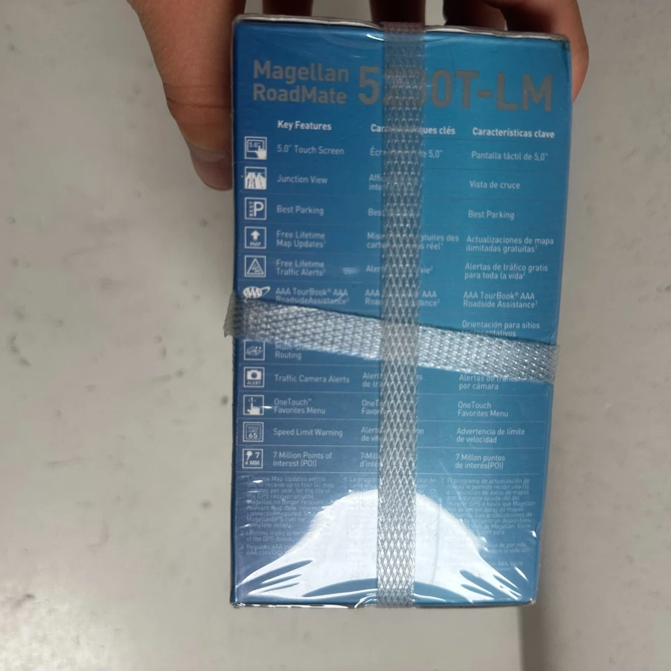 Magellan Roadmate 5230T-LM Black 5" LCD Touchscreen Car GPS Navigator Unit - Image 4 of 4