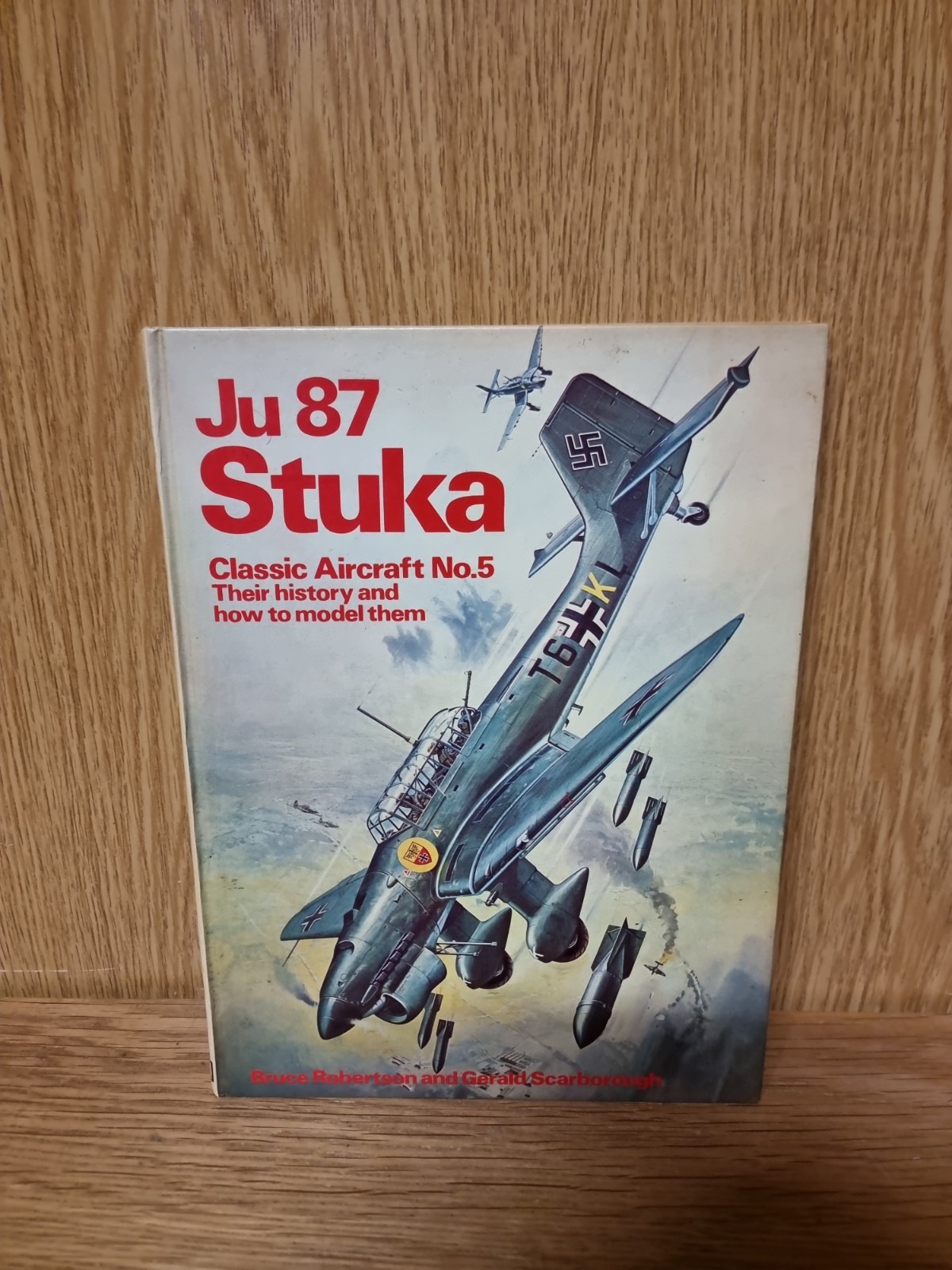JU 87 STUKA CLASSIC AIRCRAFT No5 - THEIR HISTORY AND HOW TO MODEL THEM  (3f)