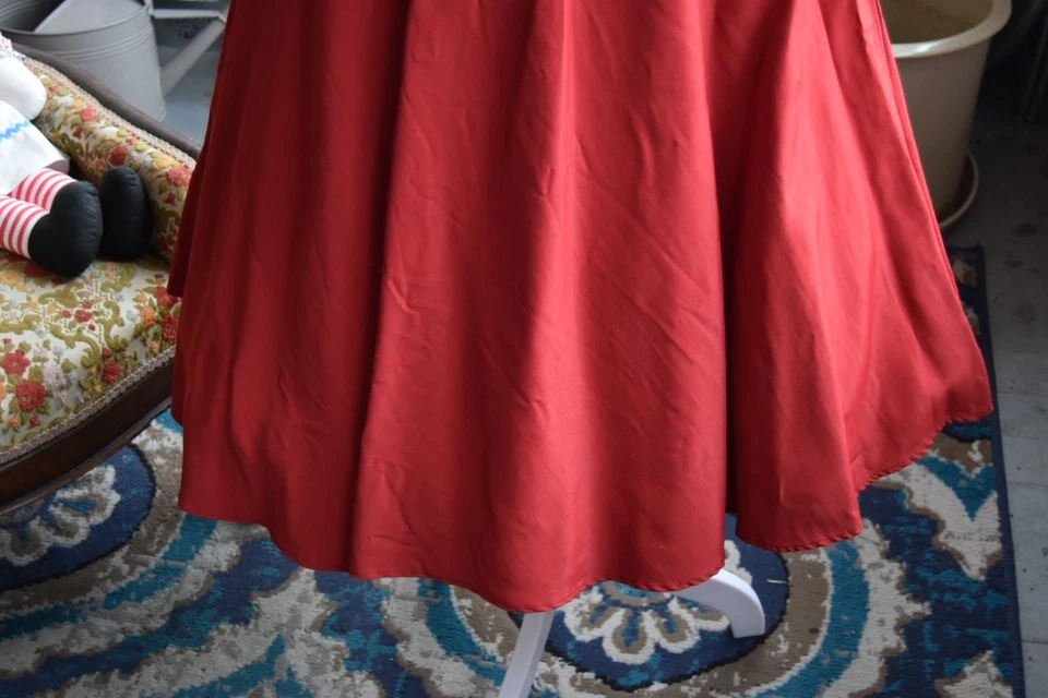 Saia circular pinup vintage década de 1950 "New Look" vermelha comprimento médio panturrilha XS 25"" cintura - Imagem 3 de 4