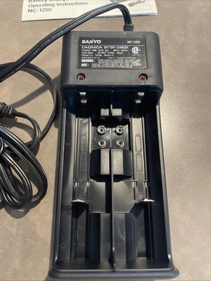 Original Sanyo Electric Co Ltd Cadnica Battery Charger NC-1250 Charge Time 10/14