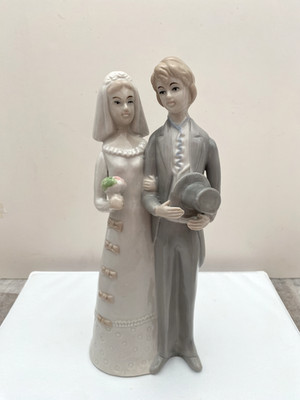 Espada Navaro 9.5  Bride and Groom Glazed Fine Porcelain Figurine Vintage