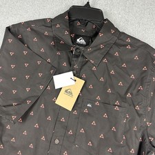 Quiksilver Shirt Mens Small Black Triangle Print Short Sleeve Button Up Surf NWT