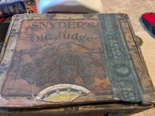 *MOLTO RARO* TIMBRO FISCALE SCATOLA SIGARI SNYDER'S OLD JUDGE 2/5 centesimi HAMPSTEAD, MD WOW - Foto 3 di 9