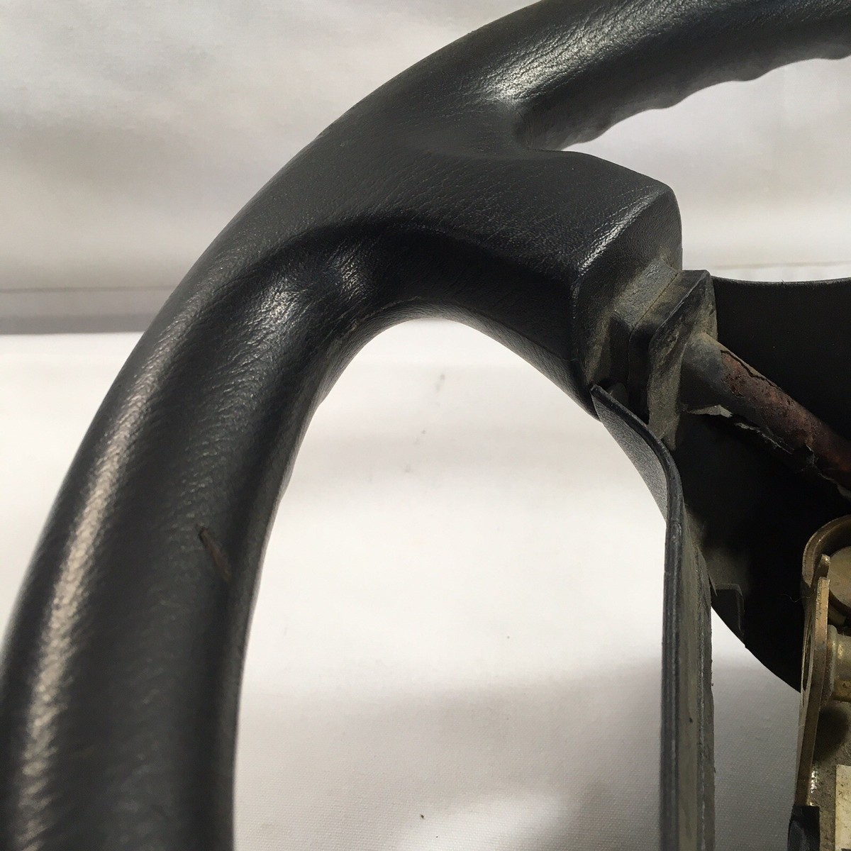 OEM 95-96 NISSAN 240SX S14 ZENKI Steering Wheel Black -- Wear