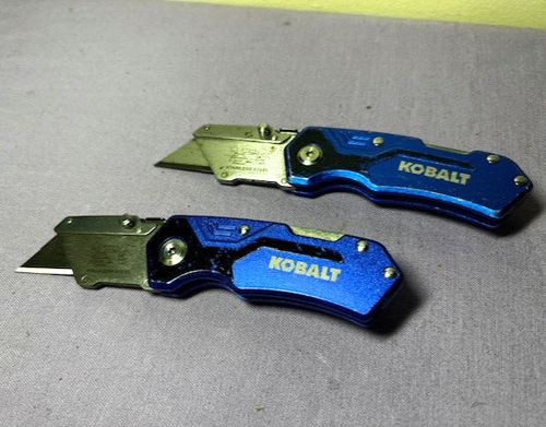 Lot of 2 Kobalt Knife/Box Cutter Blue All Metal Pocket Knife/Cutter - Great Cond - Picture 2 of 8