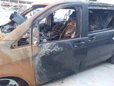 VORDERT&Uuml;R LINKS MERCEDES-BENZ V-KLASSE COMBI (447) 150465