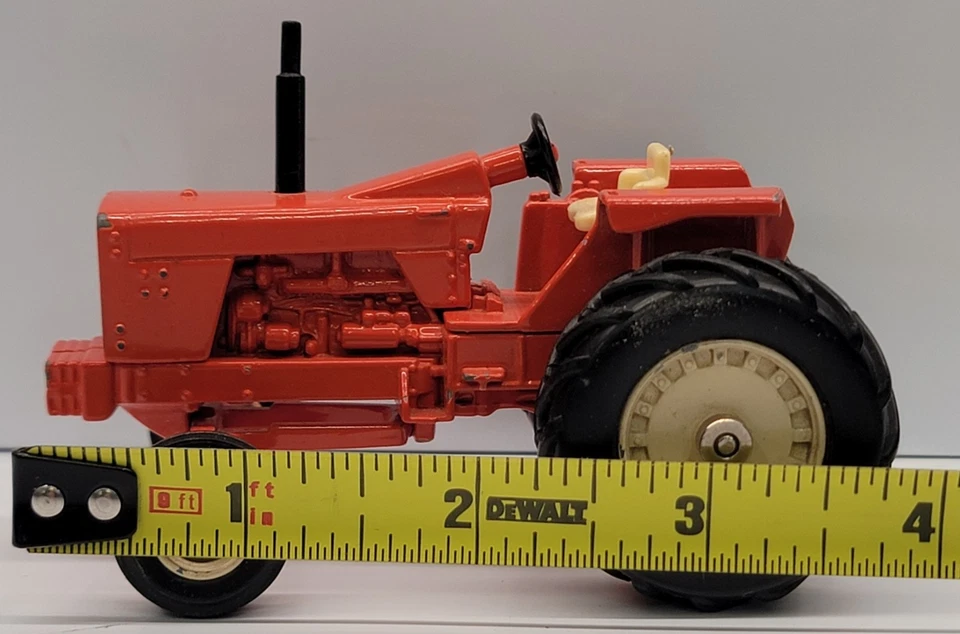 Ertl Classics Allis Chalmers Two-Twenty 1:43 Replica #2336 - Image 2 of 4