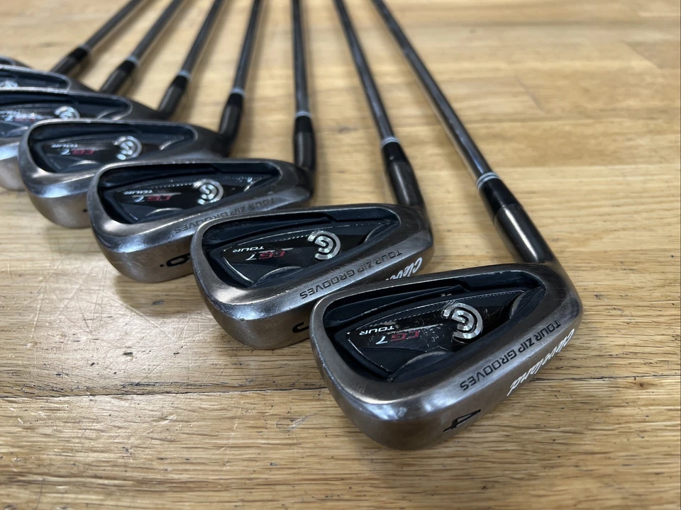 Left Handed Cleveland CG7 Tour Iron Set / 4-PW / S300 Stiff Flex Cleveland Grip - Image 2 of 4