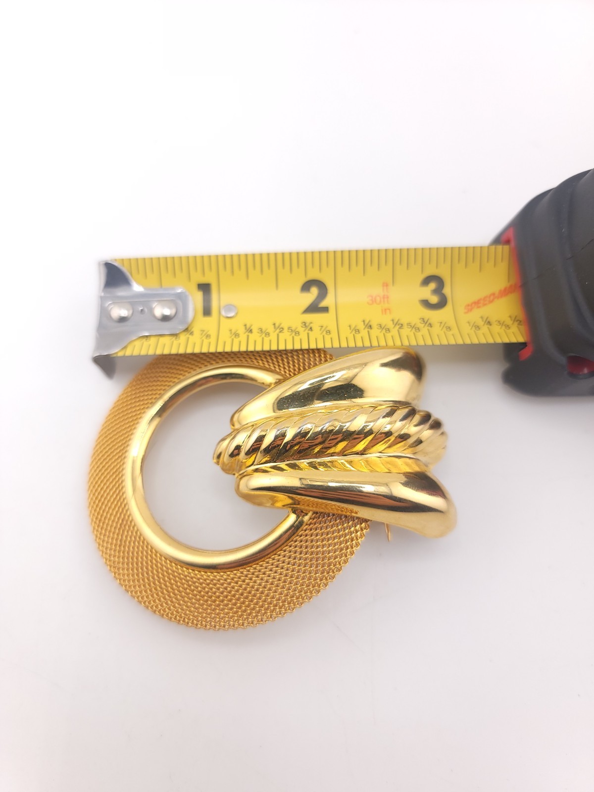 Unsigned VTG Gold Tone Mesh Statement Brooch - image 3