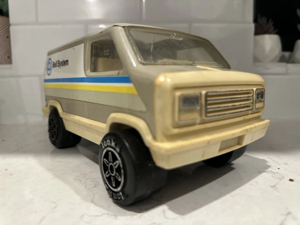 Vintage  Ertl JOHN DEERE skid Steer & TONKA South Western Bell Van - Image 3 of 4