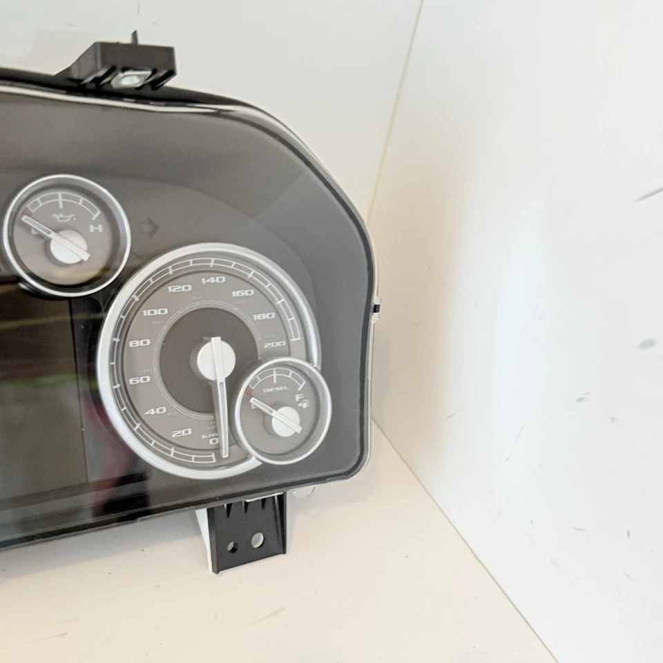 2016 DODGE RAM 2500 INSTRUMENT CLUSTER SPEEDOMETER OEM 68280846AC - Imagem 4 de 4