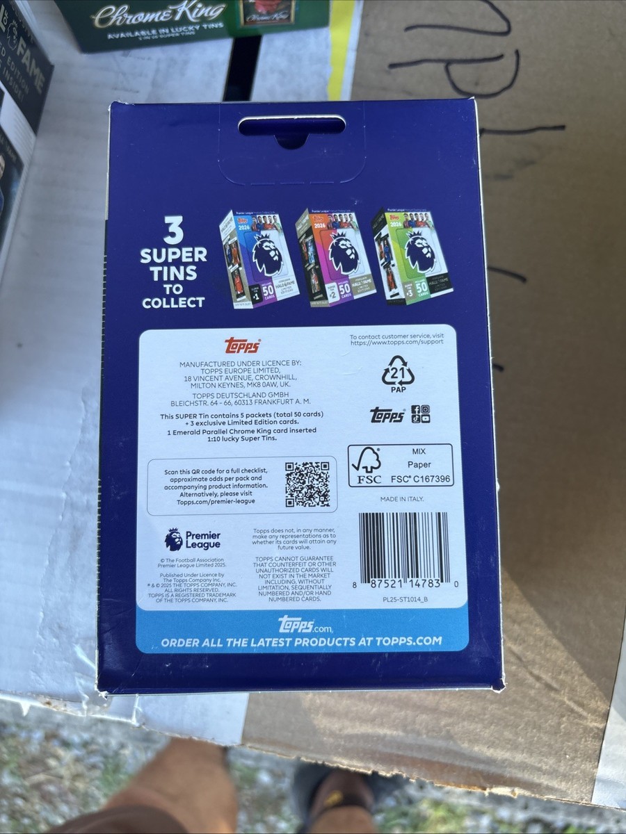 Panini Adrenalyn Xl Ligue 1 2025 2026 Topps Premier League 2026 - Debut Edition - Hall Of Fame Super Tin #2. Contains 50 Cards Plus 3 Hall Of Fame LE Cards Carte Foot Panini Adrenalyn Xl Ligue 1 2025 2026 Topps Premier League 2026 - Debut Edition - Hall Of Fame Super Tin #2. Contains 50 Cards Plus 3 Hall Of Fame LE Cards Carte Foot