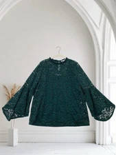 Signature Studio Women’s Lace Bell Sleeve Top Size Large Fall Green Holiday Chic