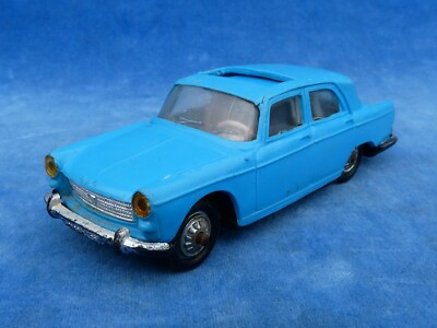 Voiture Miniature 1:32 Scale Audi W25K Diecast Model Car Modèle Réduit