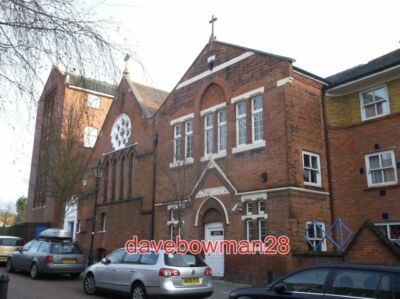 FOTO ST MARY'S CONVENT PUTNEY HEATH AUF DER ROEHAMPTON HIGH STREET. 2012