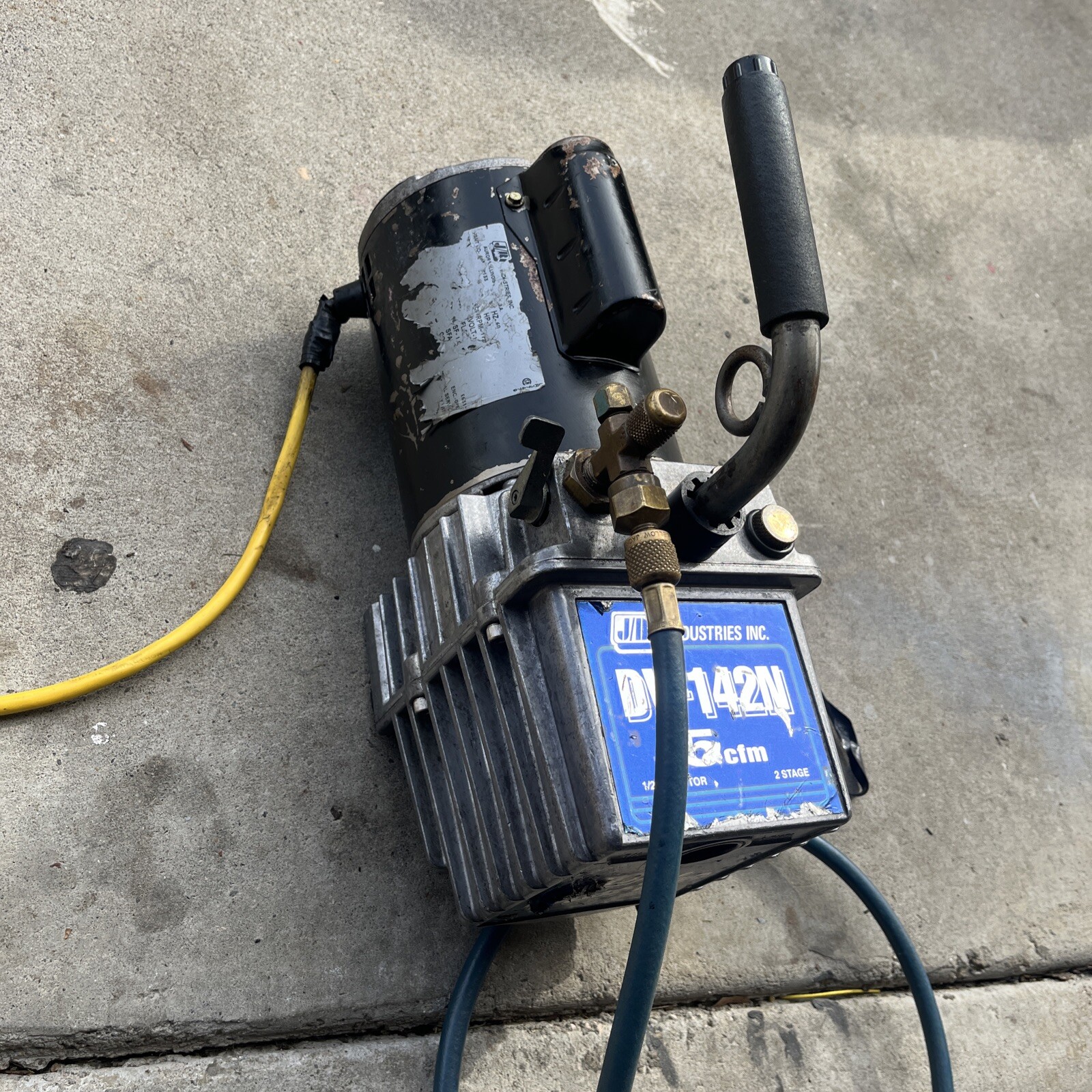 JB INDUSTRIES VACUUM PUMP DV142N 5 CFM 2 STAGE 1/2 HP MOTOR eBay