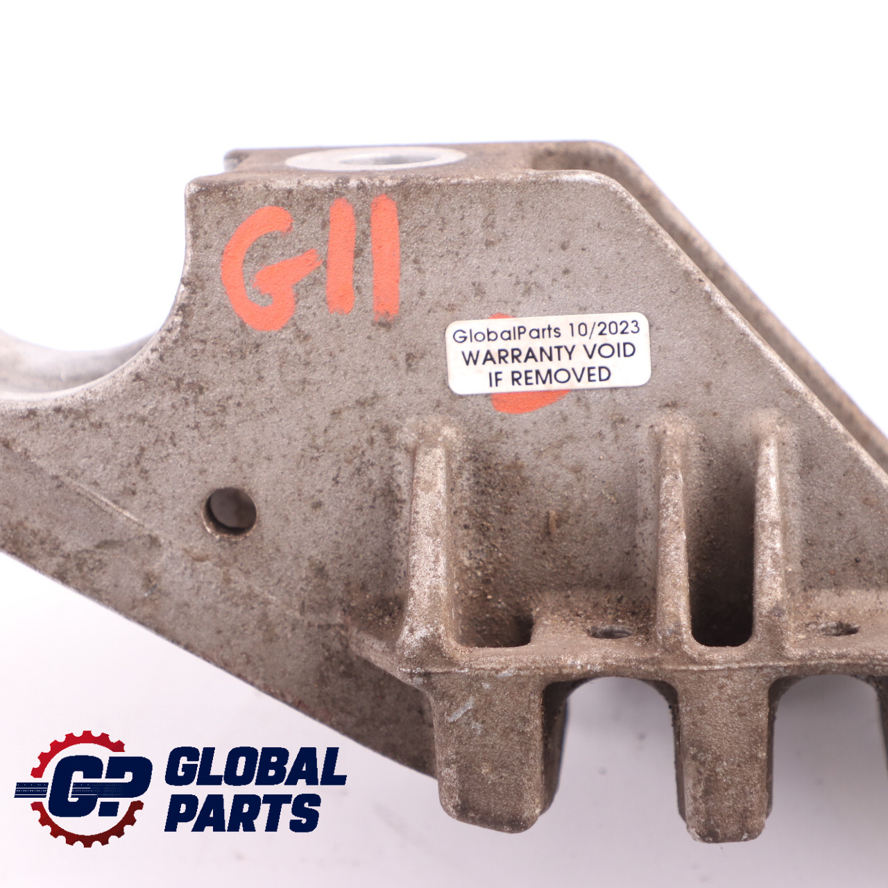 BMW 5 Series G30 530 I xDrive Right Stabilizer Bracket 6884012 for 