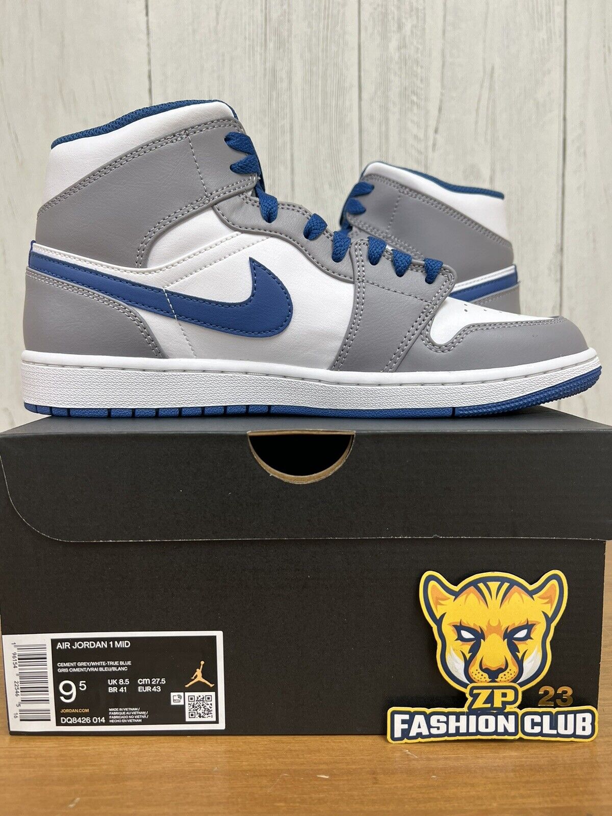 Air Jordan 1 Mid True Blue Men Sizes DQ8426-014 GS Sizes DQ8423-014 - Picture 4 of 6