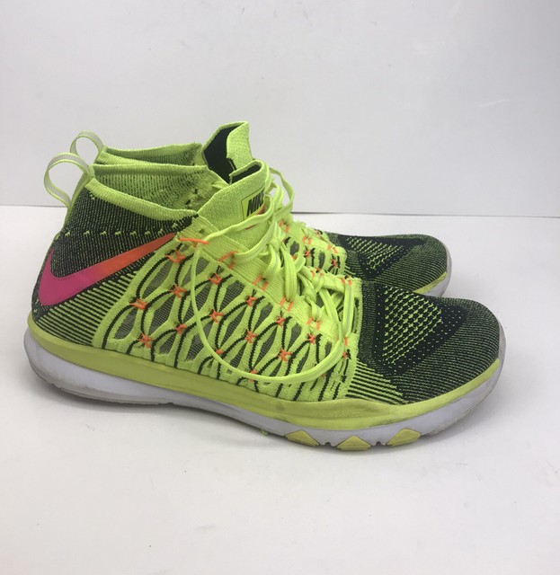 Size 9.5 - Nike Train Ultrafast Flyknit 