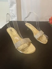 Bakers Gold Kaja Open Toe Kitten Heel Women’s Sandals with Bling Size 7