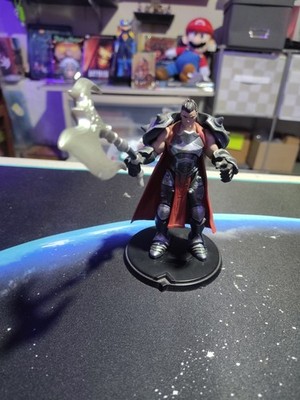 League of Legends, 4-Inch Darius Collectible Action Figure Loose